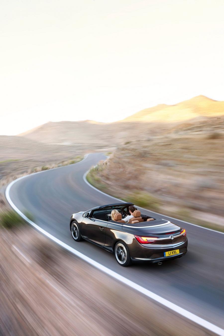  Vauxhall Cascada 2013 года  (фото 3 из 73)